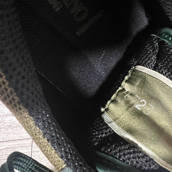 Valentino Rockrunner Olive Green Pink Animal Hair Sneakers Rockstud Low Top 41 - Picture 14 of 16